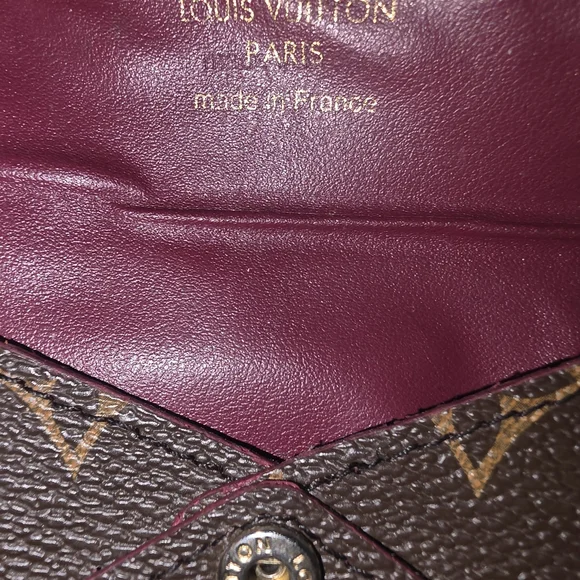 Louis Vuitton Brown and Tan Monogram Card Holder - Picture 3 of 6